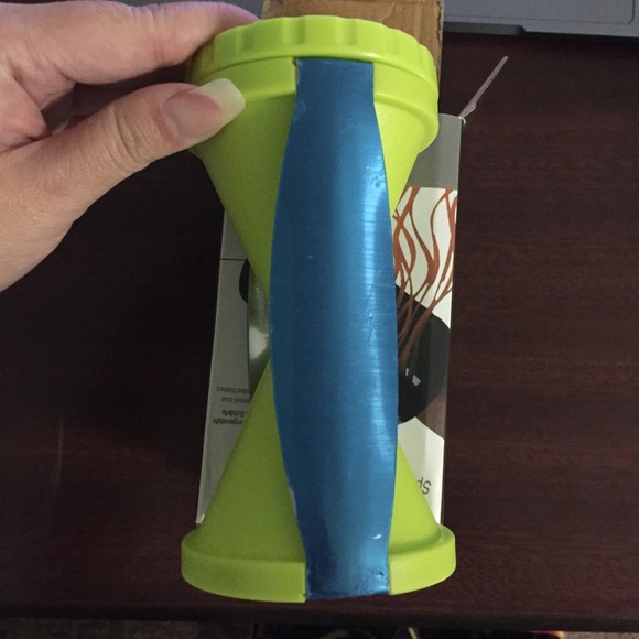 Small spirelli vegetable spiral slicer - Picture 10 of 15